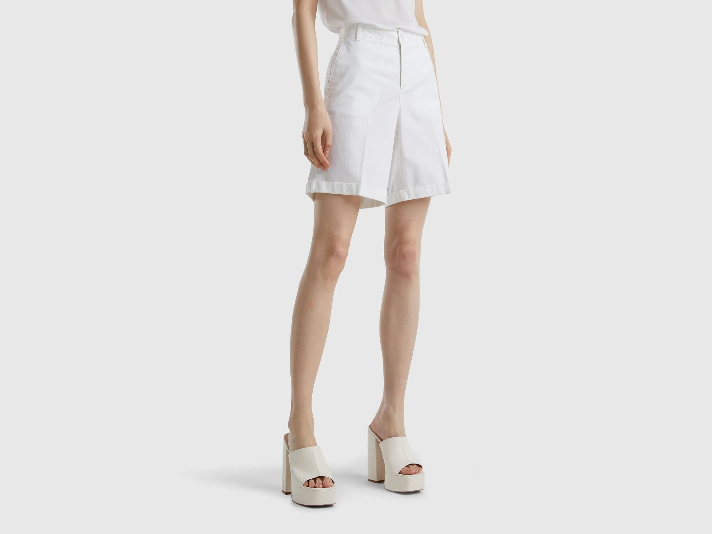 Bermudas in stretch cotton