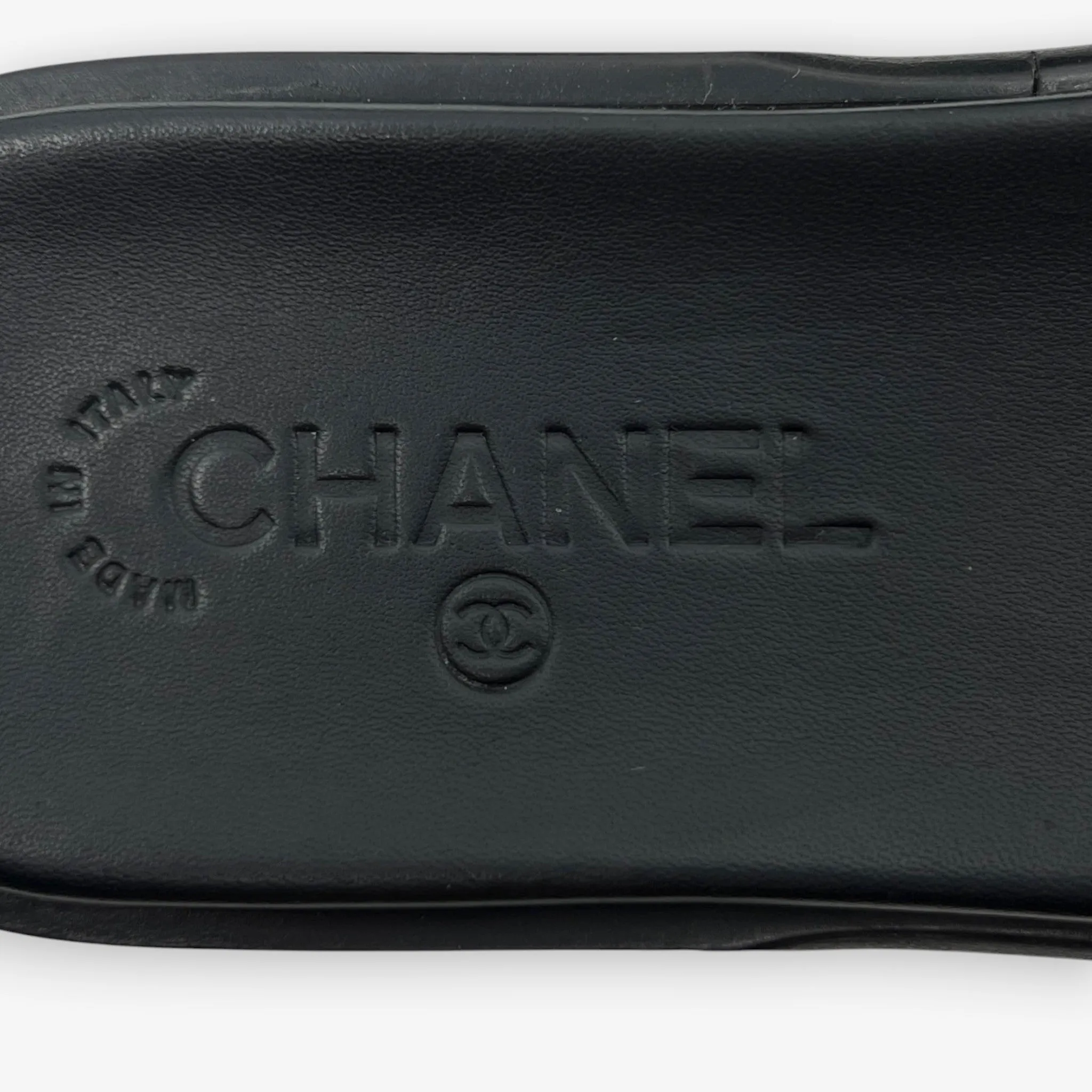 Chanel Black Patent Leather Sandal Slide Shoes EU38 C ~ AU7