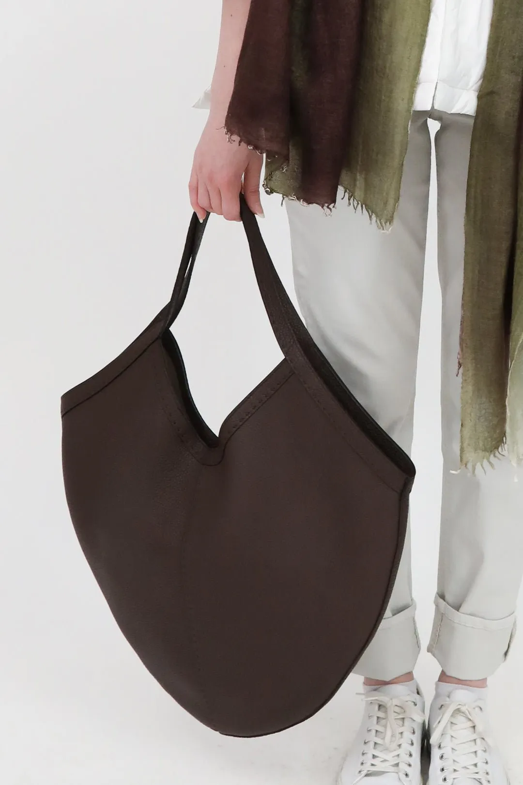 DANTE HOBO BAG IN CHOCOLATE FRENCH CALFSKIN