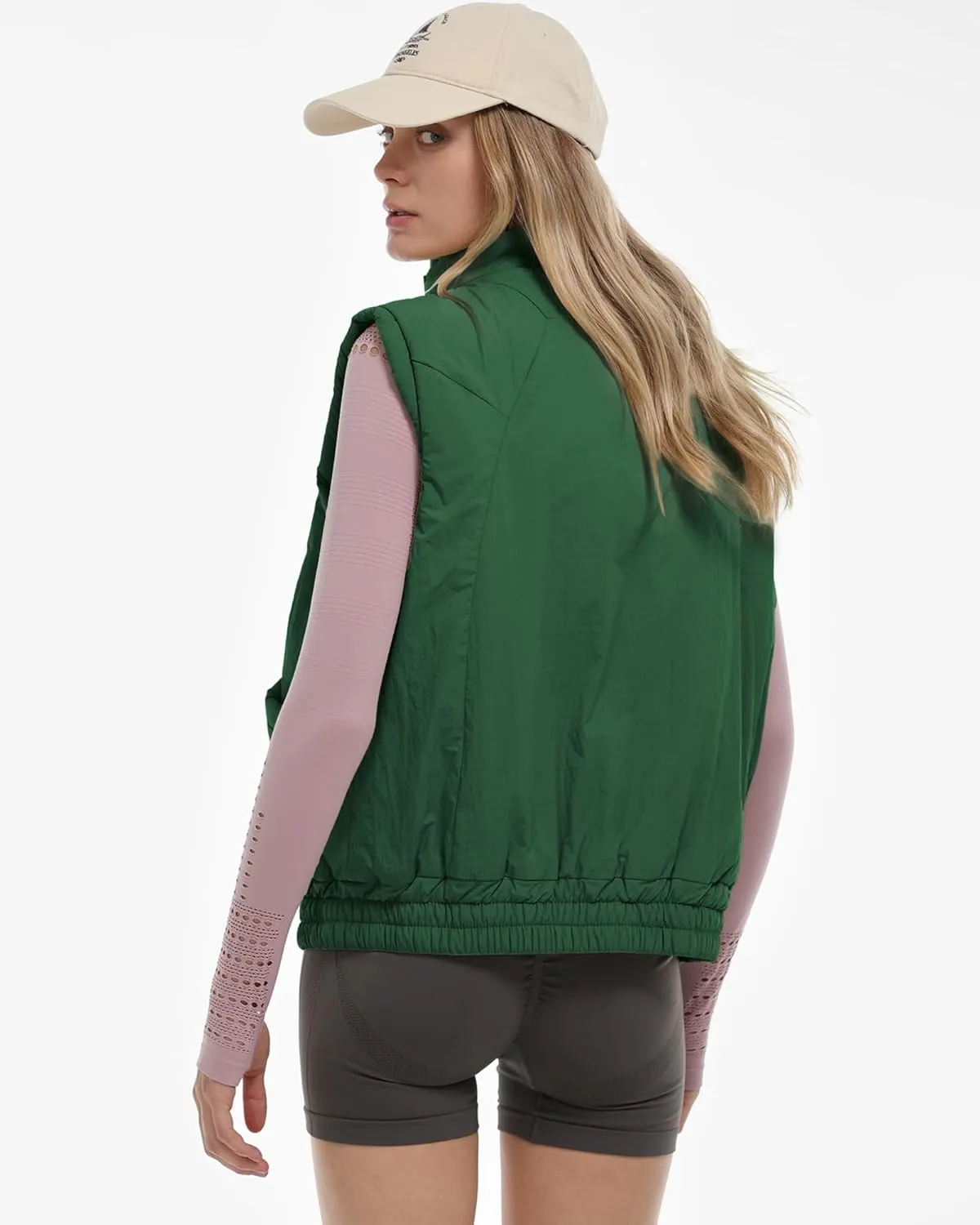 Gacaky Women's Winter Cropped Puffer Vest Lightweight Button-Down Stand Collar Sleeveless Padded Crop Puffy Vests Outerwear