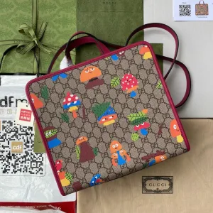Gucci   Luxury Bags  1056