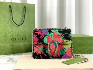 Gucci   Luxury Bags  1251