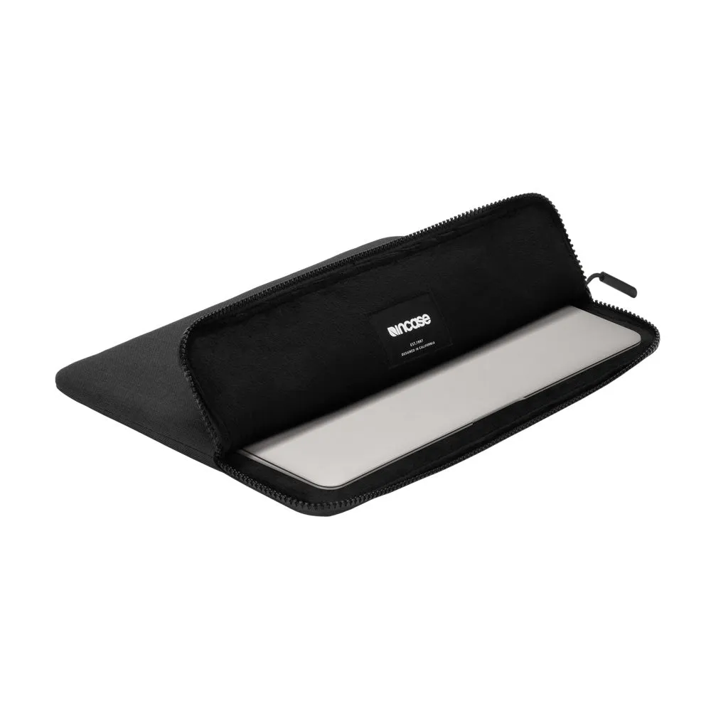 Incase Slim Sleeve With Woolenex for MacBook Pro 15"