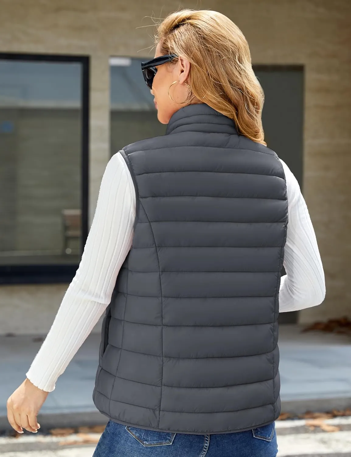 MAGCOMSEN Women's Puffer Vest Lightweight Stand Collar Zip 4 Pockets Puffy Vests Sleeveless Quilted Padded Outerwear