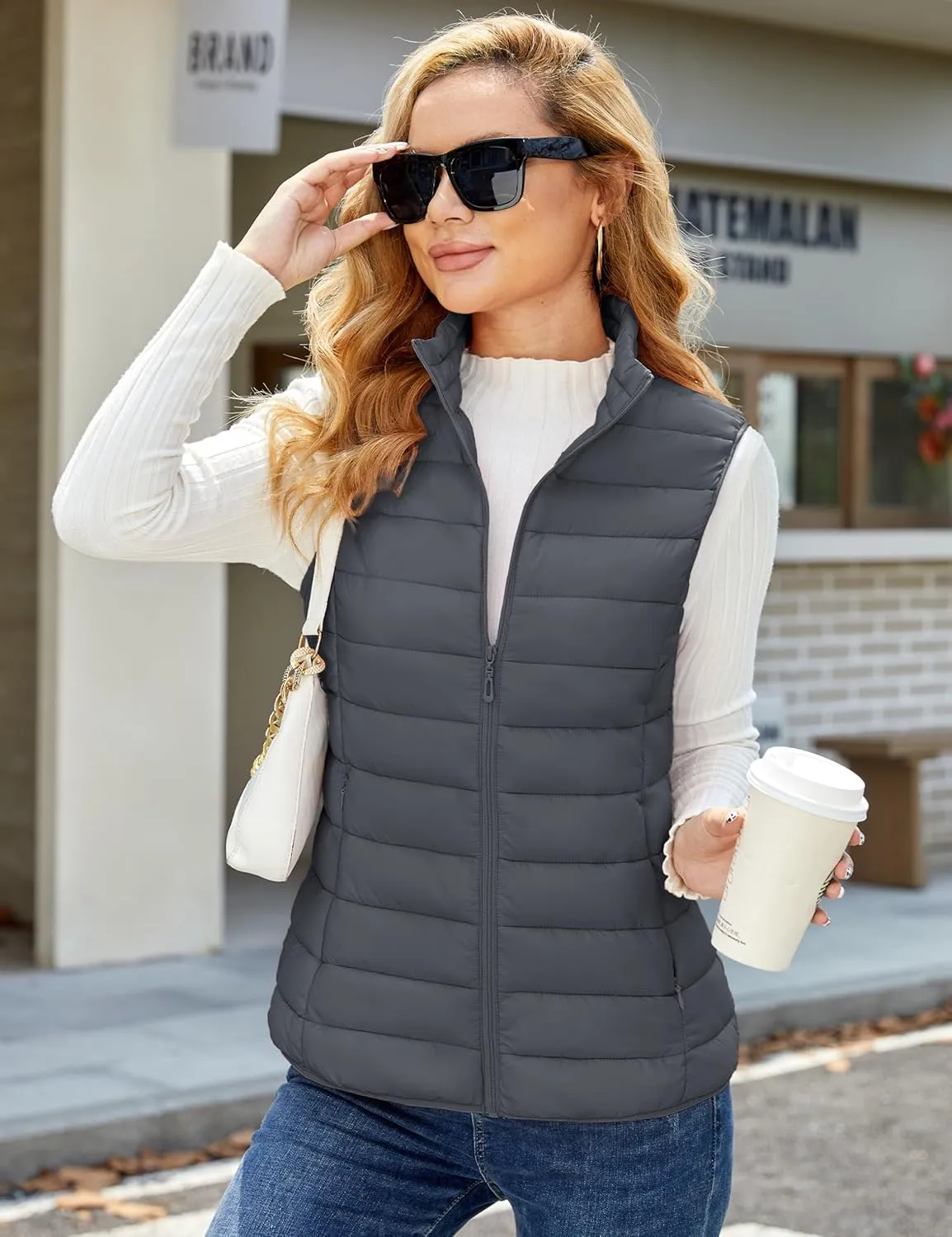 MAGCOMSEN Women's Puffer Vest Lightweight Stand Collar Zip 4 Pockets Puffy Vests Sleeveless Quilted Padded Outerwear